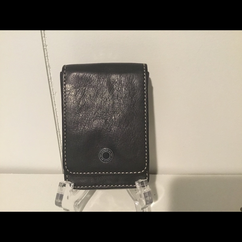 Retired NWT Coach Business Card Case - Black